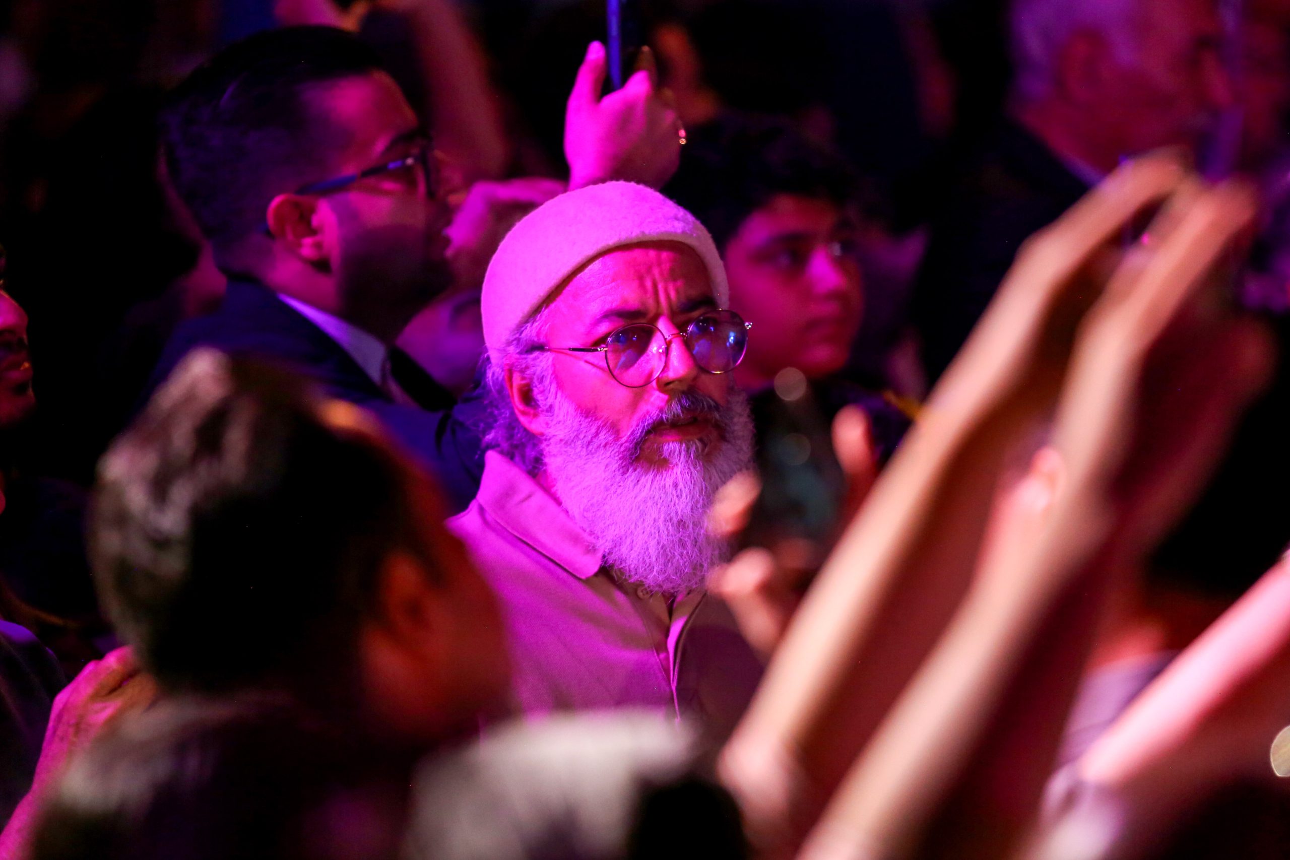 رونمایی از مجسمه رستم و اژدها